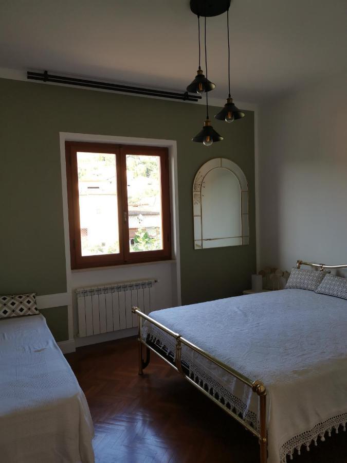 Villa Flora Affittacamere Luni Ngoại thất bức ảnh