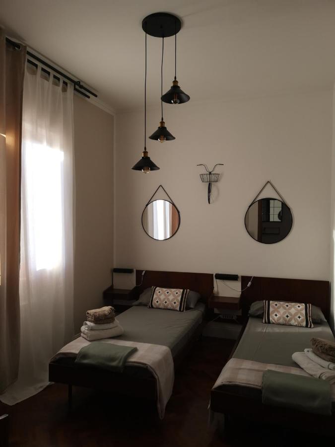 Villa Flora Affittacamere Luni Ngoại thất bức ảnh