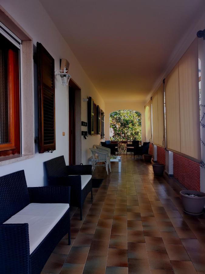 Villa Flora Affittacamere Luni Ngoại thất bức ảnh