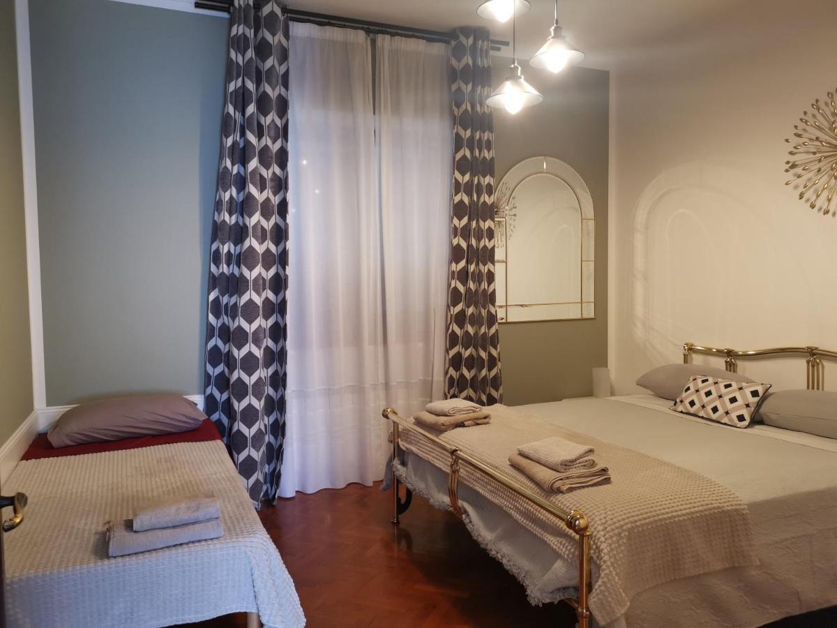 Villa Flora Affittacamere Luni Ngoại thất bức ảnh